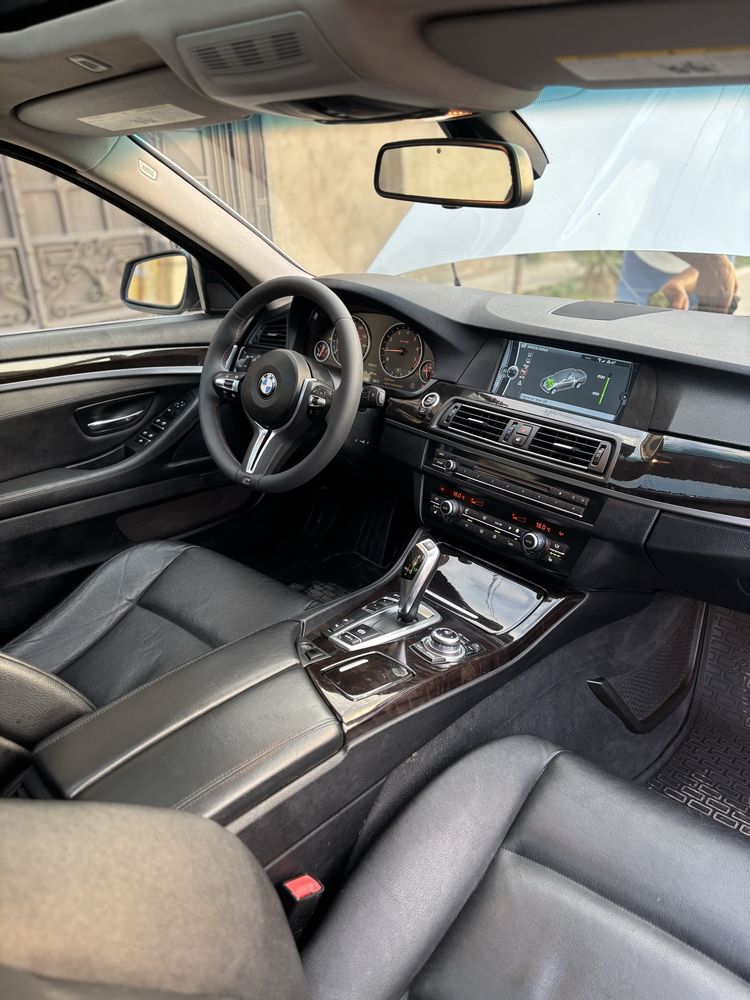 БМВ BMWФ10 2012 твинтурбо продается !