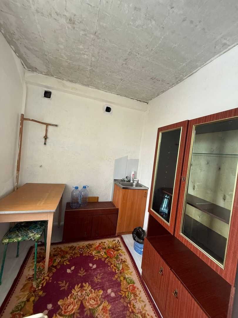 Продам 3 комн квартиру по Ломоносова