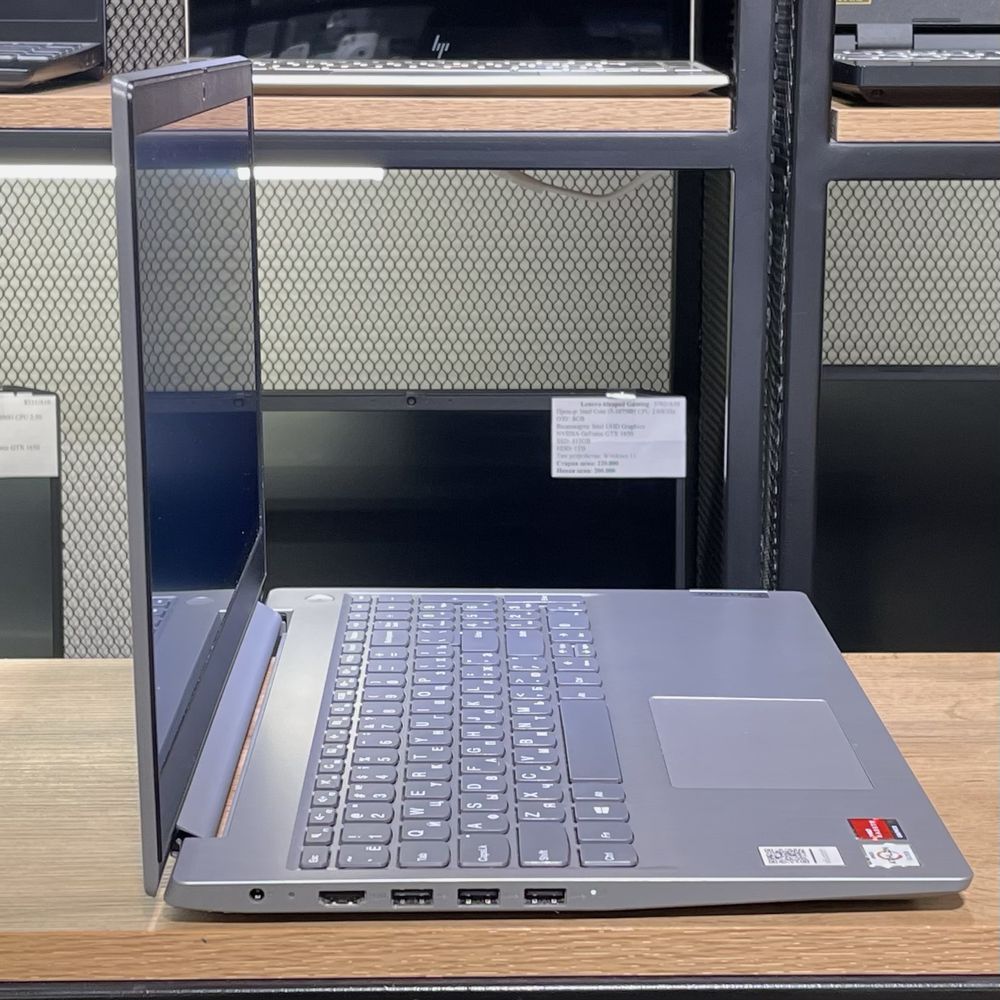 Ноутбук Lenovo AMD Athlon Silver/4GB/SSD256Gb, 8423/A10