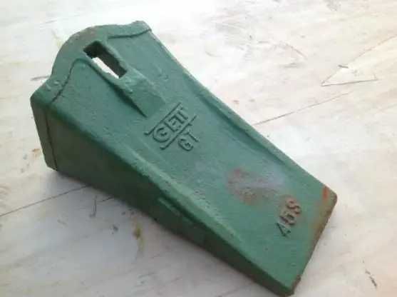 Зубья коронки клыки Hitachi ZX200 ZX240 ZX300 ZX330