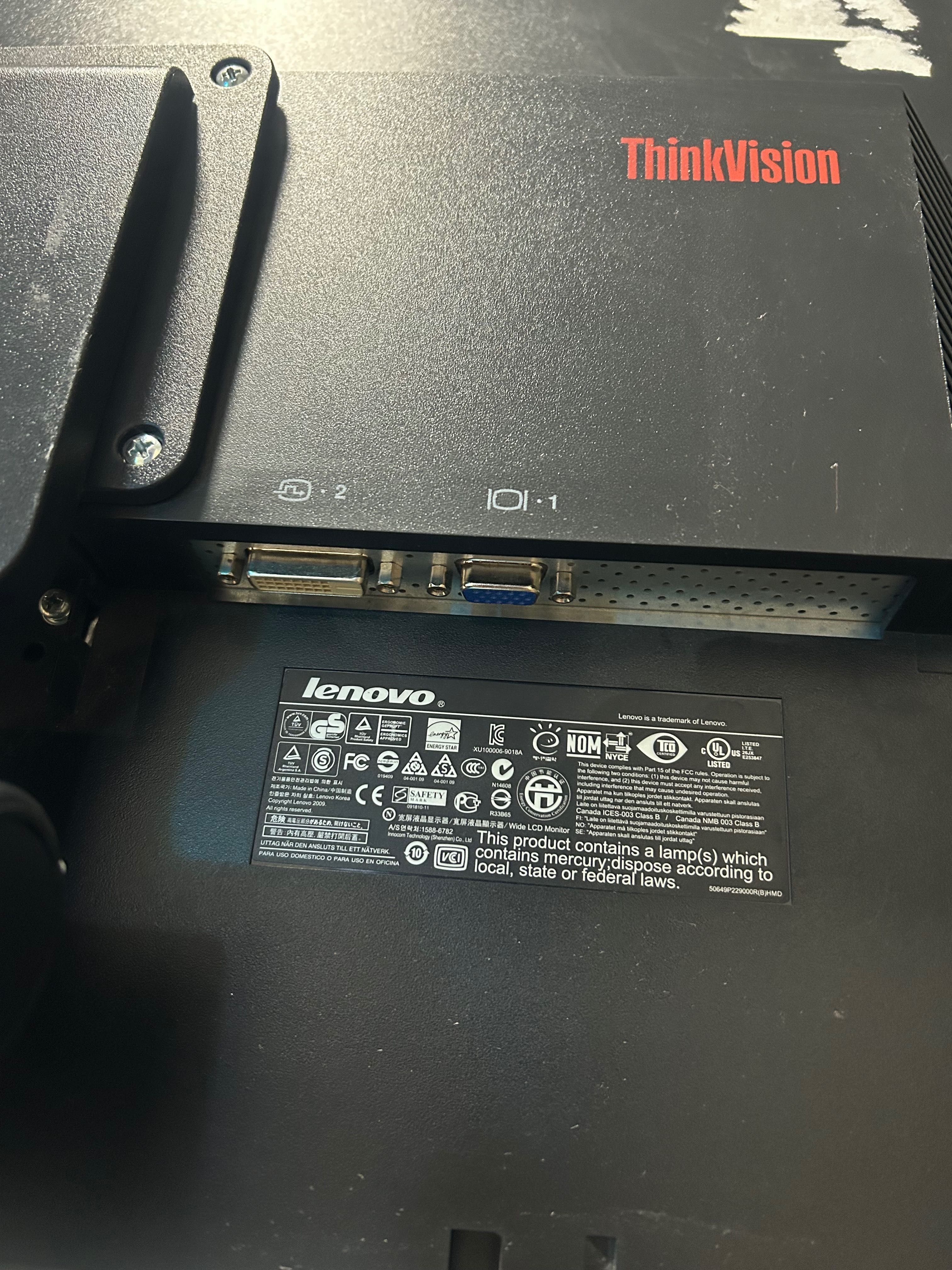 Монитор.  lenovo