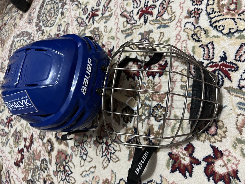 Хоккейный шлем bauer