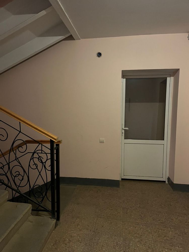 продается 1 к.кв