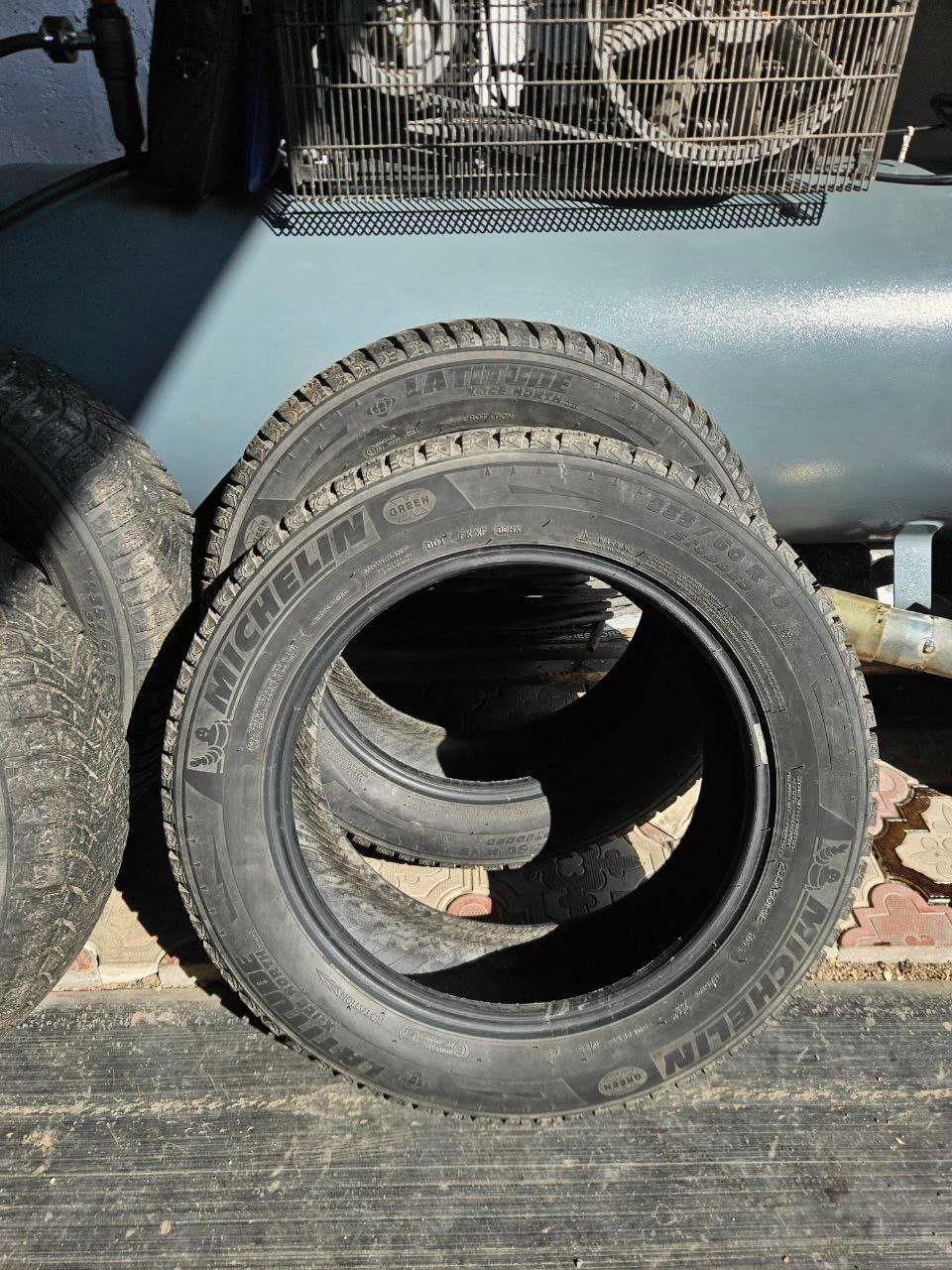 2 комплекта шин зимние Michelin 235/60/18 и летние Triangle 265/65/17