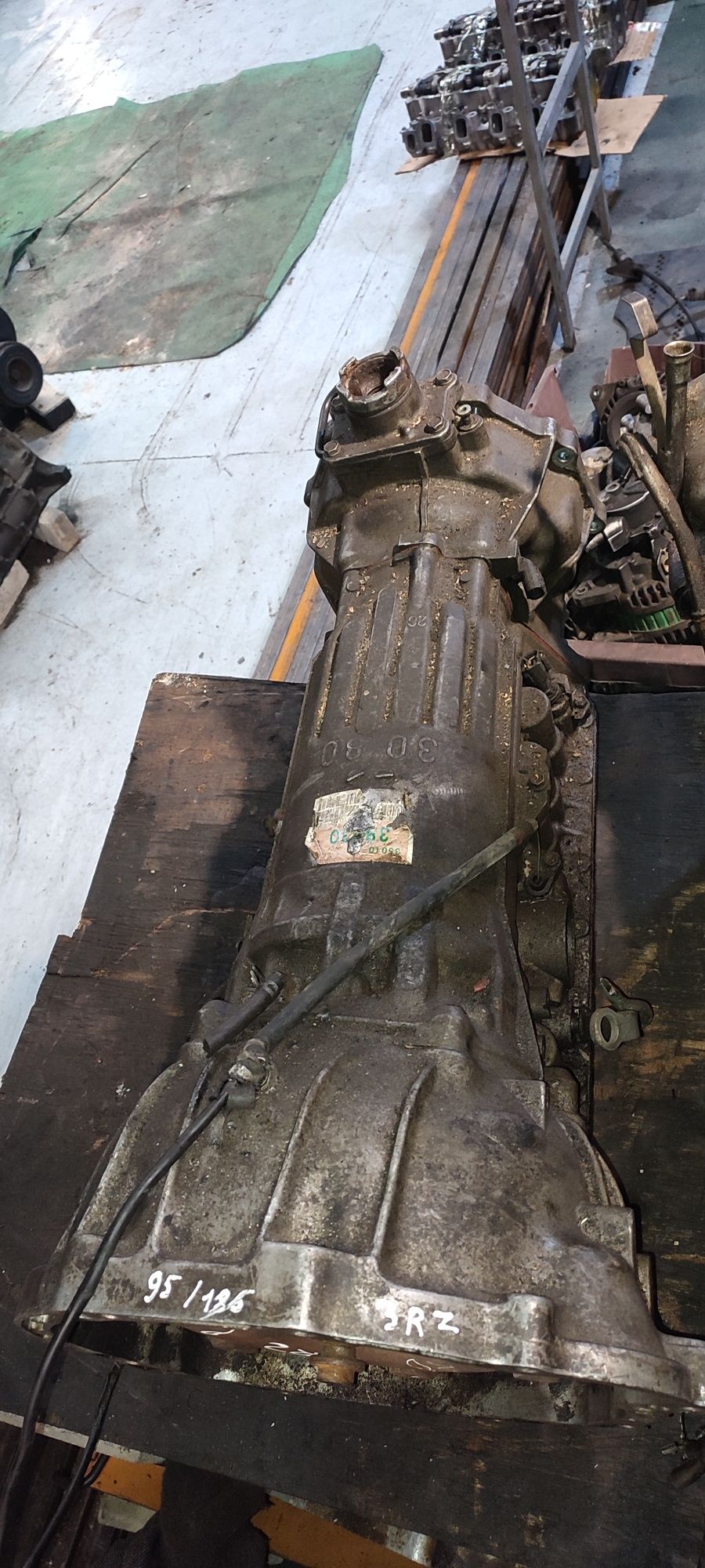 АКПП на Toyota Hilux Surf 185 Prado 95 с двигателем 3RZ автомат
