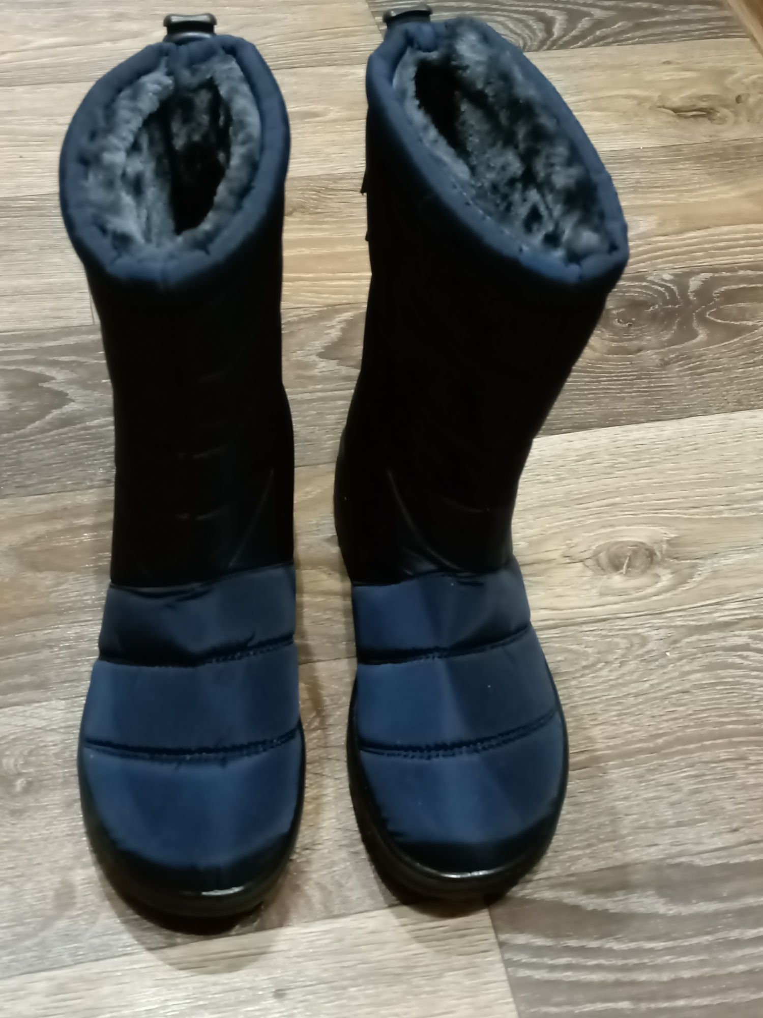 Продам сапожки зимние