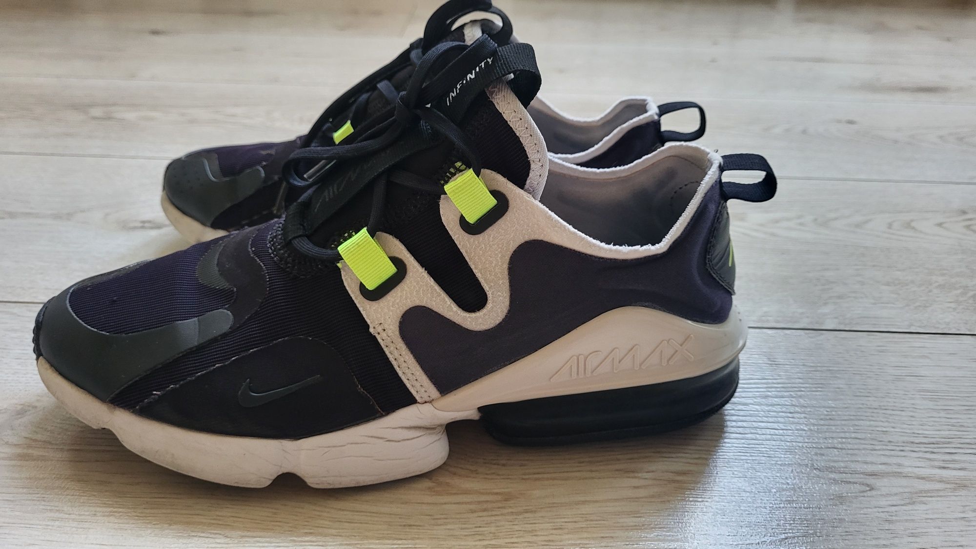 Кроссовки Nike Airmax 42