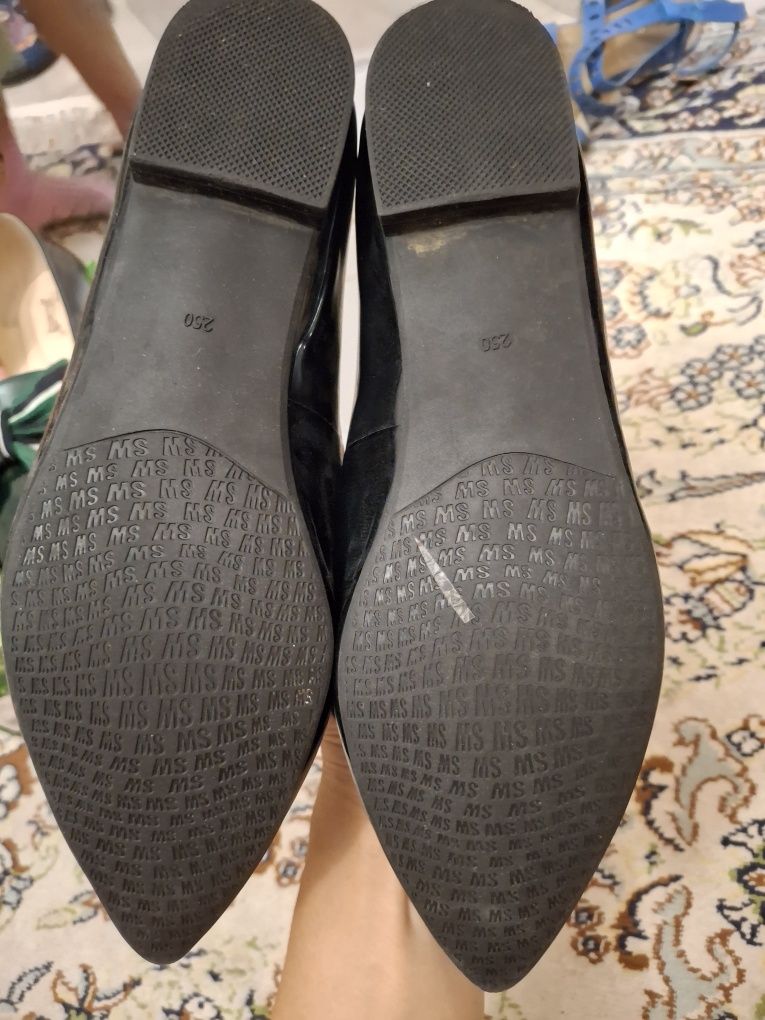 Продам балетки кожа