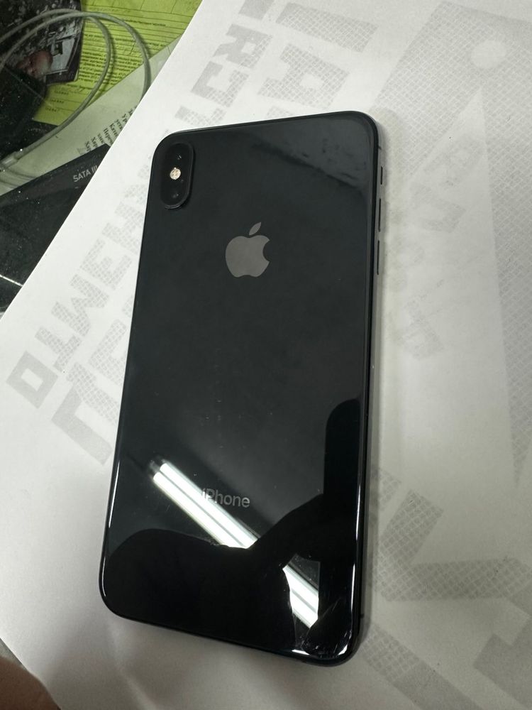 Продам Iphone XS Max 256 gb