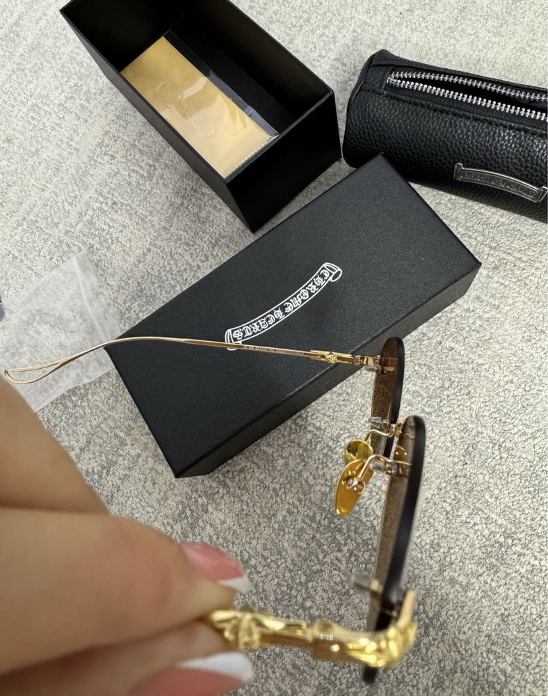 Очки солнцезащитные Chrome Hearts