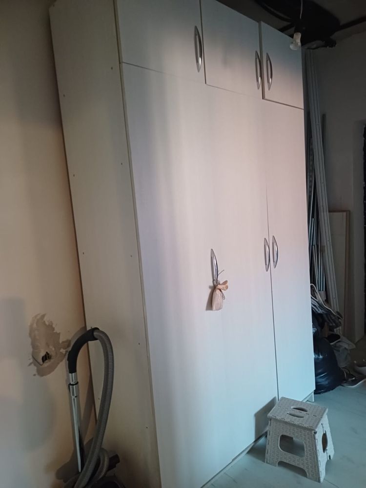 Продам шкаф для прихожей