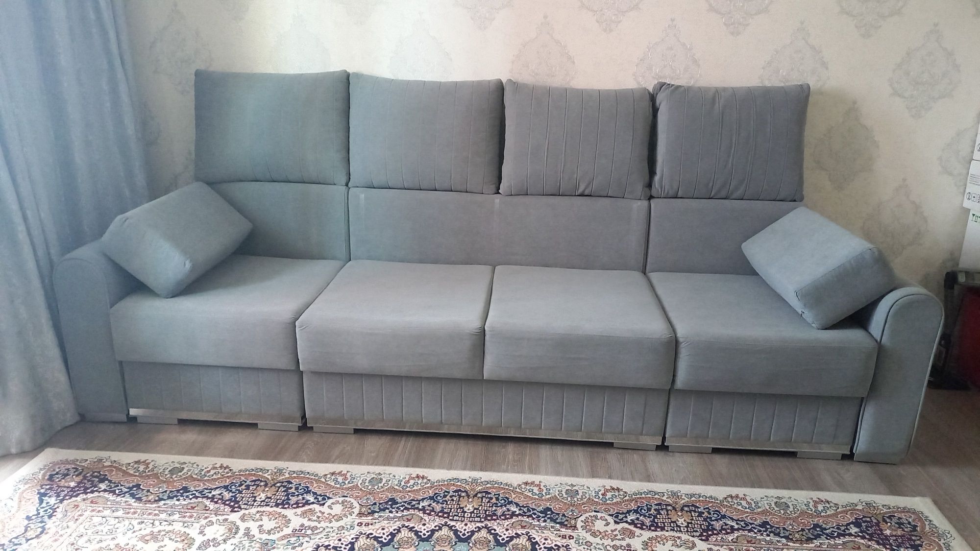 Продам диван в отличном состоянии