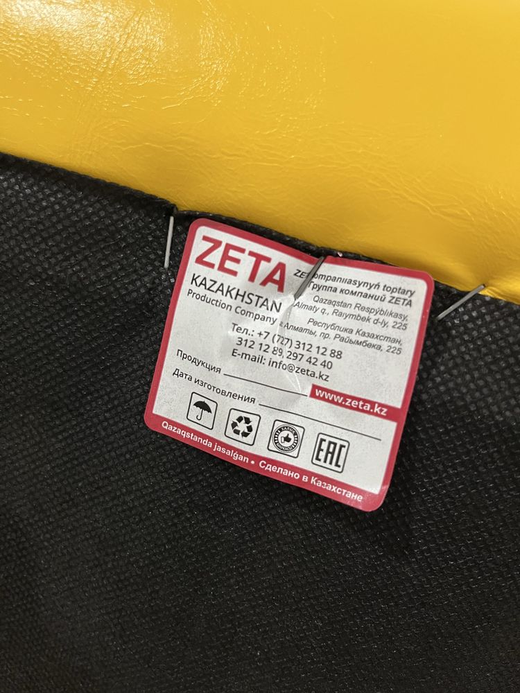 Продам стол со стульями