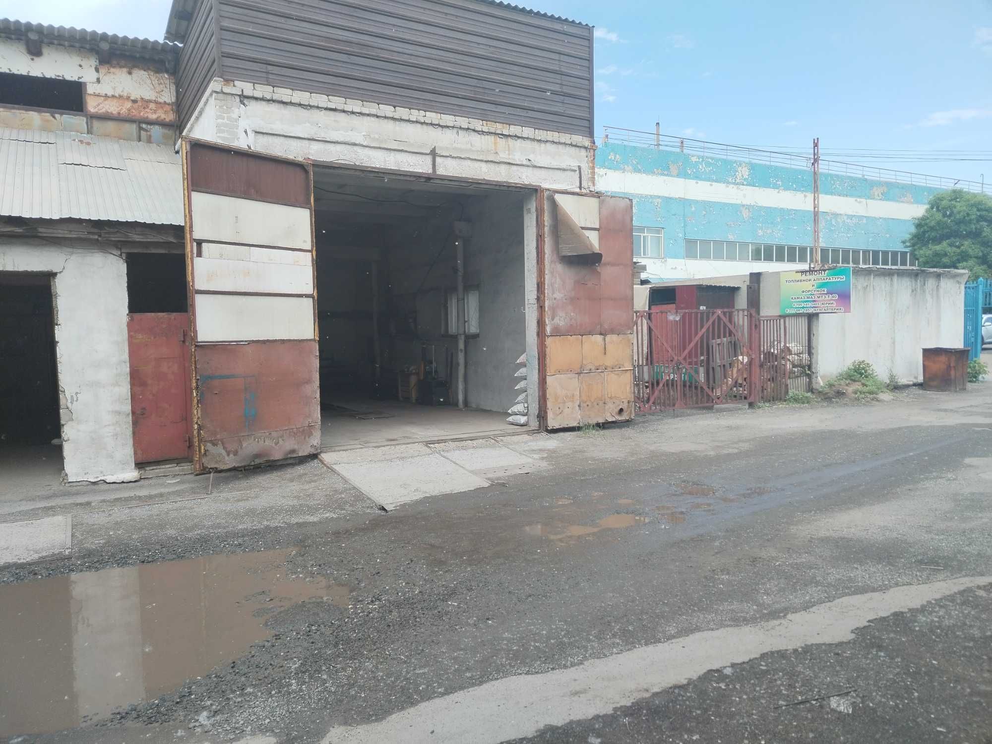Продам здание с боксами под бизнес.