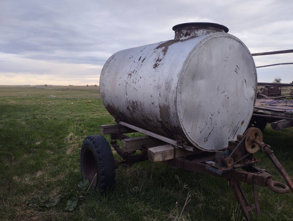 Продам бочку 3 куб.