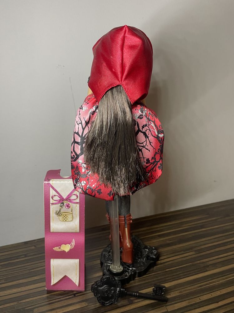 Ever After High Сериз Худ