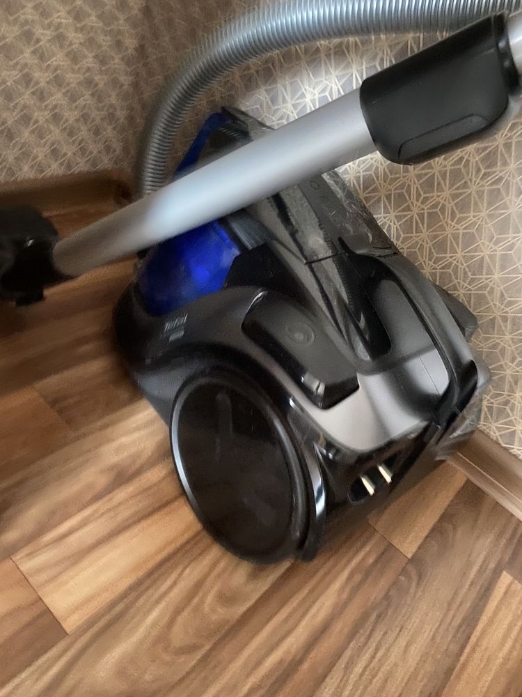 Продам пылесос Tefal оригинал производства Франция