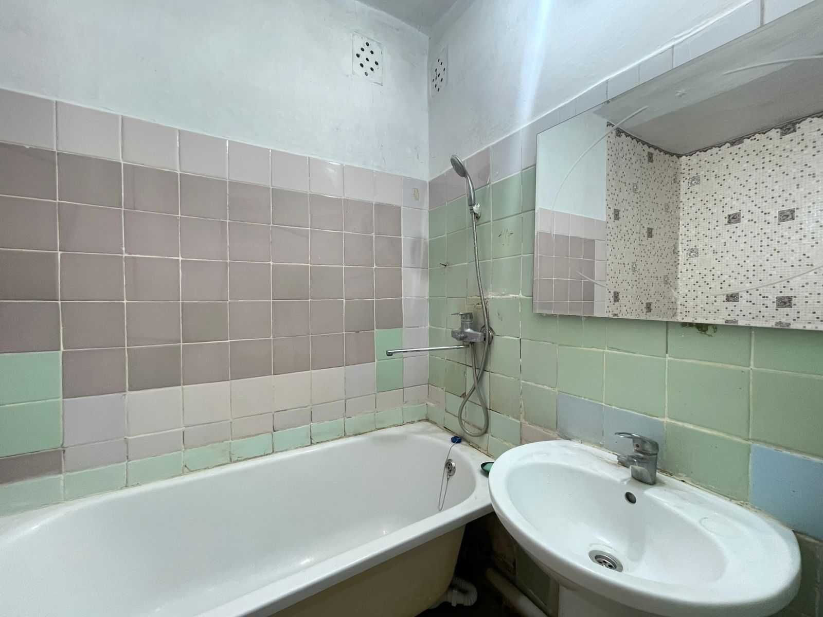 Продам 3 комнатную квартиру Салем