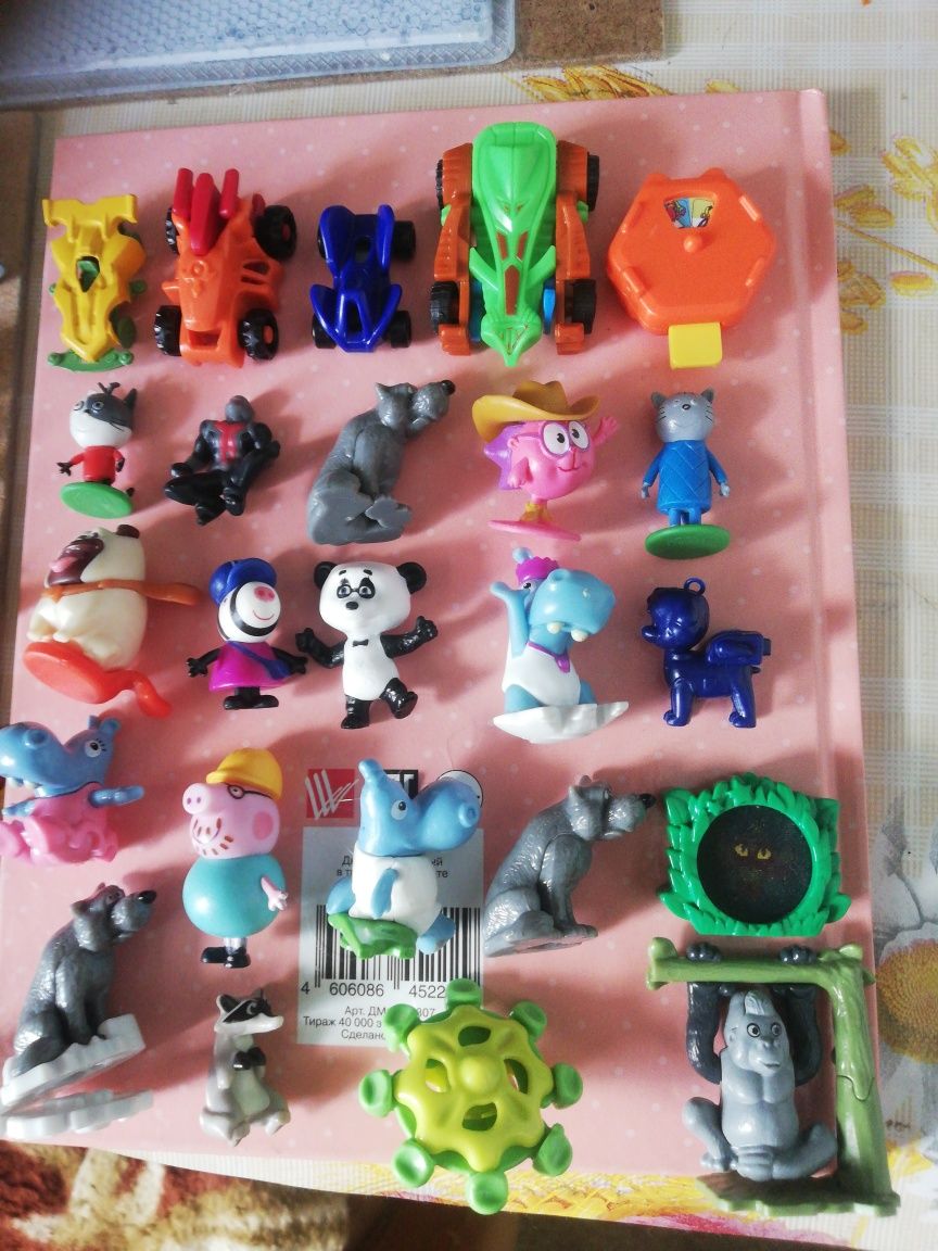 Продам игрушки от киндера