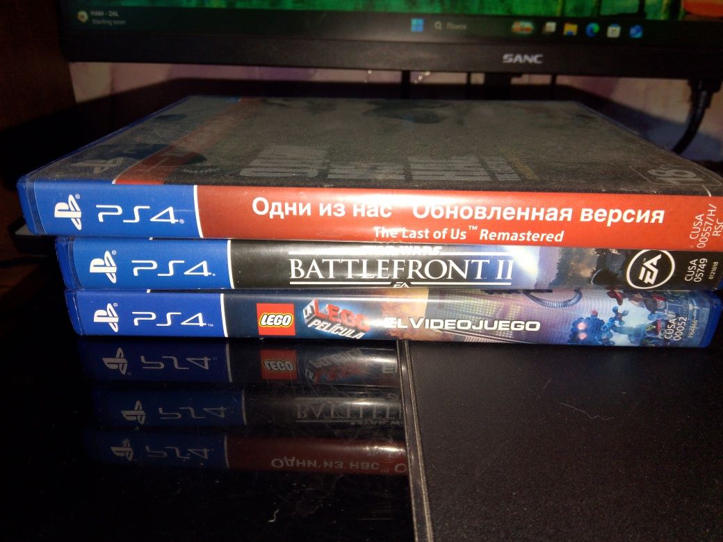 Срочна Продаю плейстешен 4 Слим