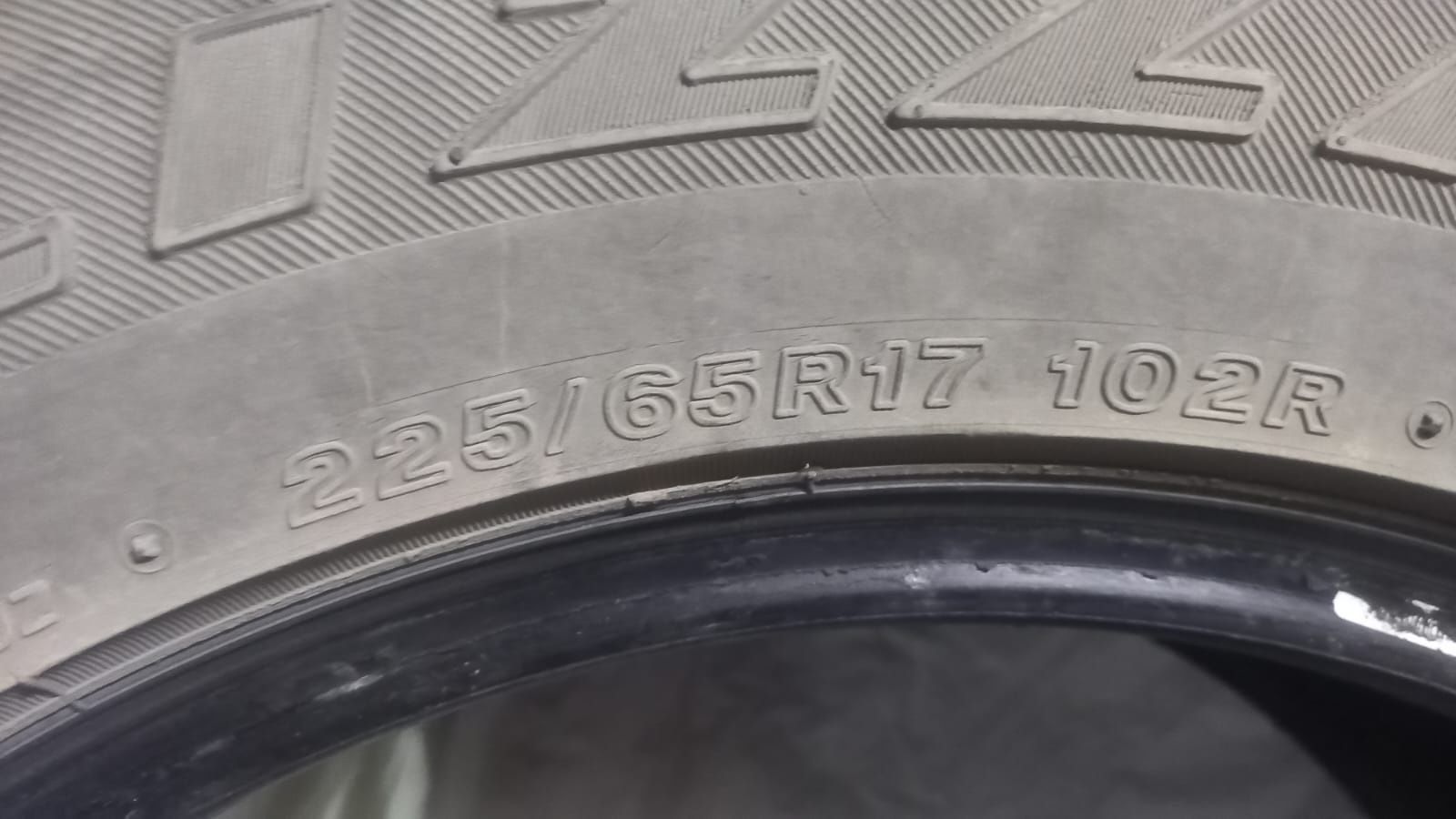 Продам зимние липучку