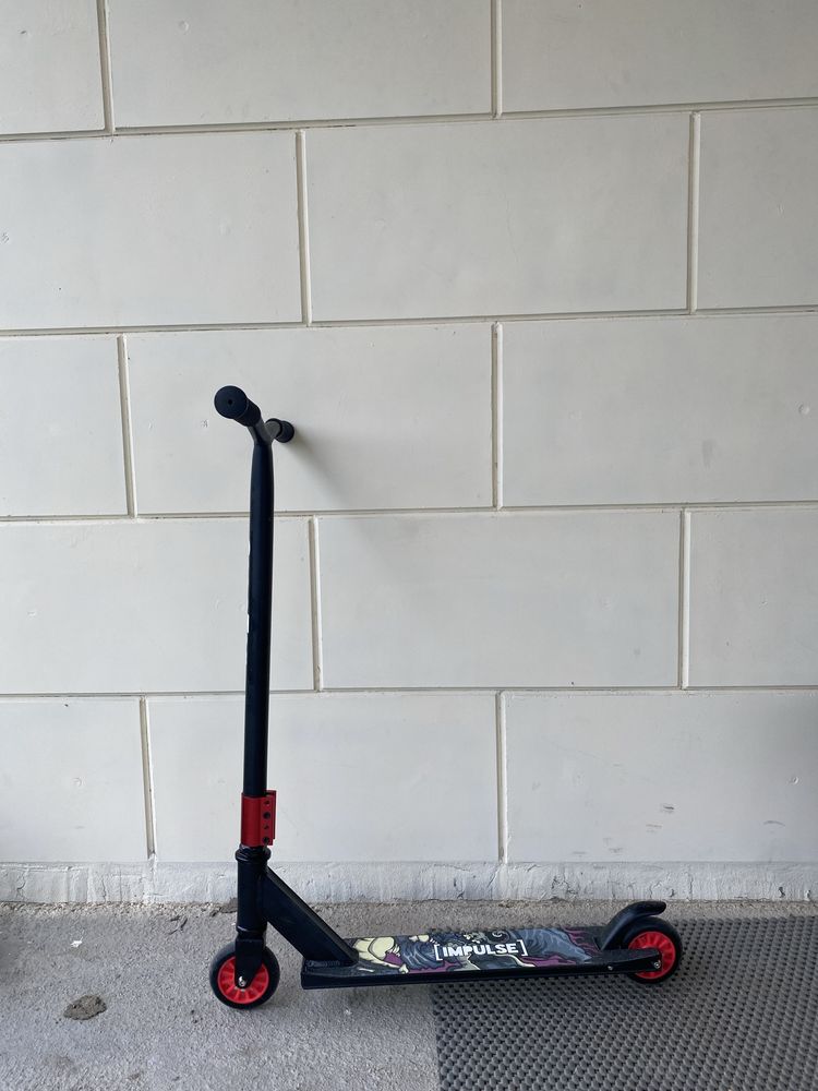 Продам Самокат Scooter