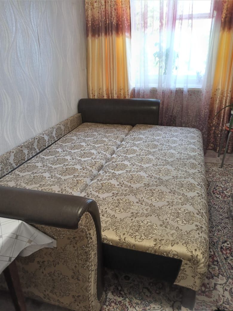 Продам диван в хорошем состоянии