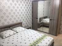 По часам квартира в центре. Актобе  8 мкр,Космос,11-12 мкр