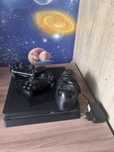 Продаю Sony Playstation 4 slim