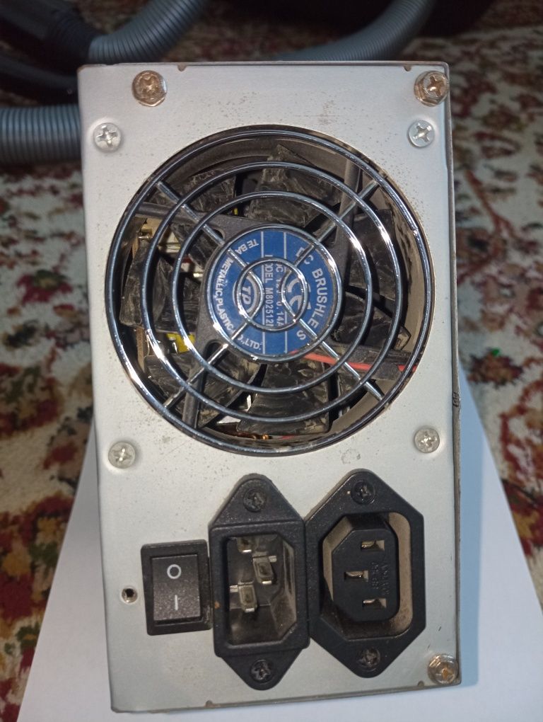 Блок питания Delux ATX-300W P4