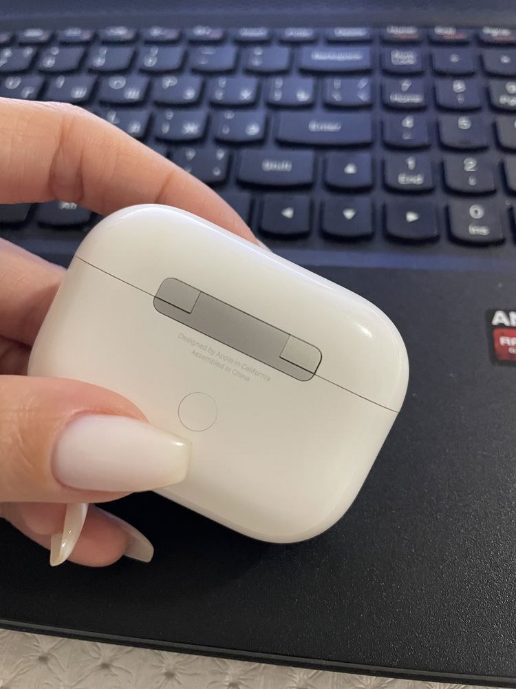 AirPods AirPods Pro