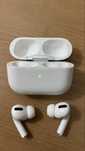 Айфоновские аушники AirPods pro