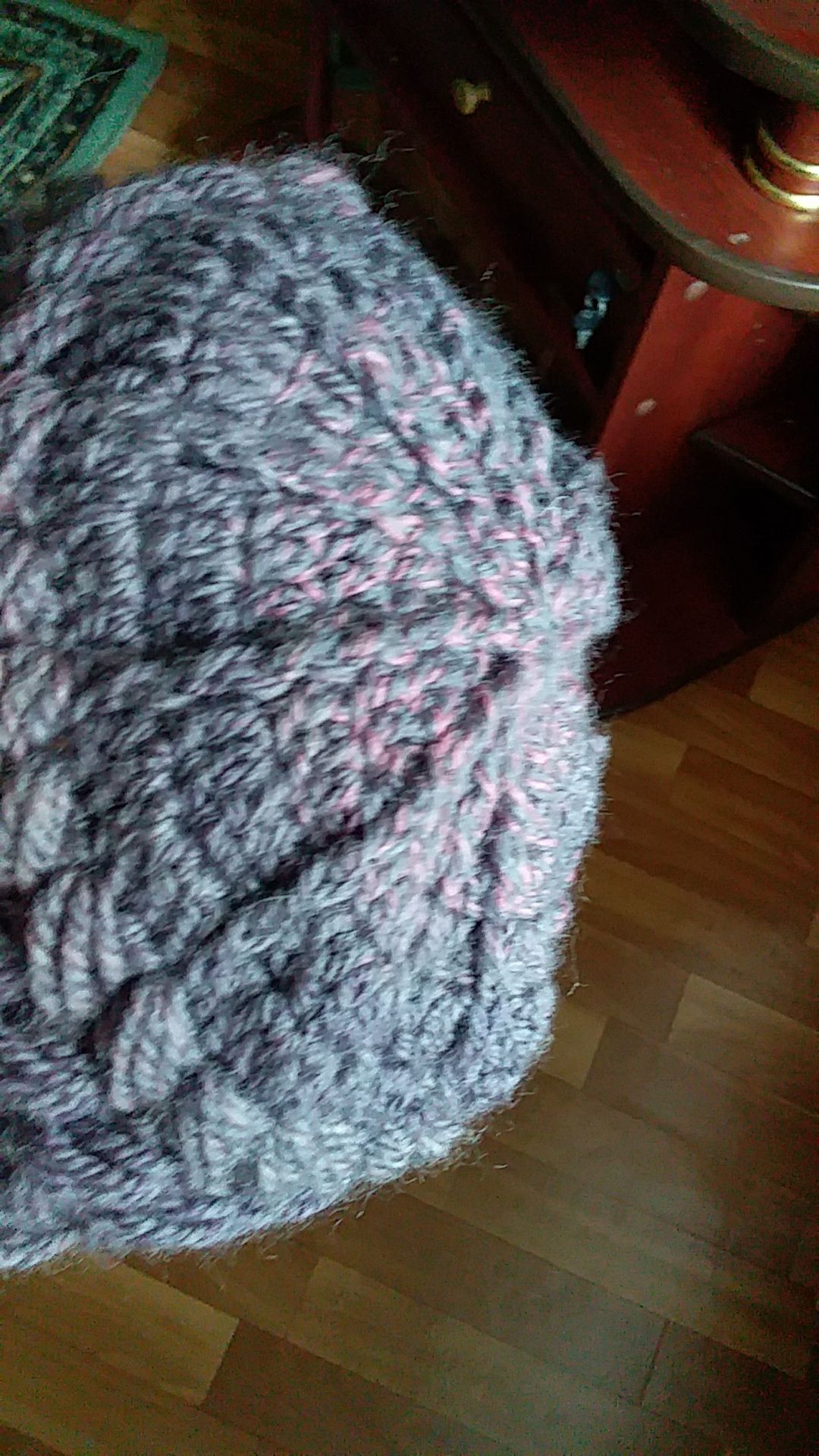 Шапки женские ручной работы