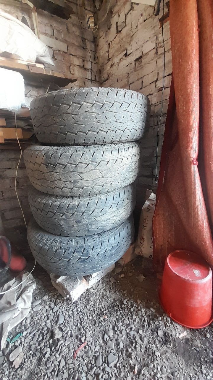 Продам летние шины.
