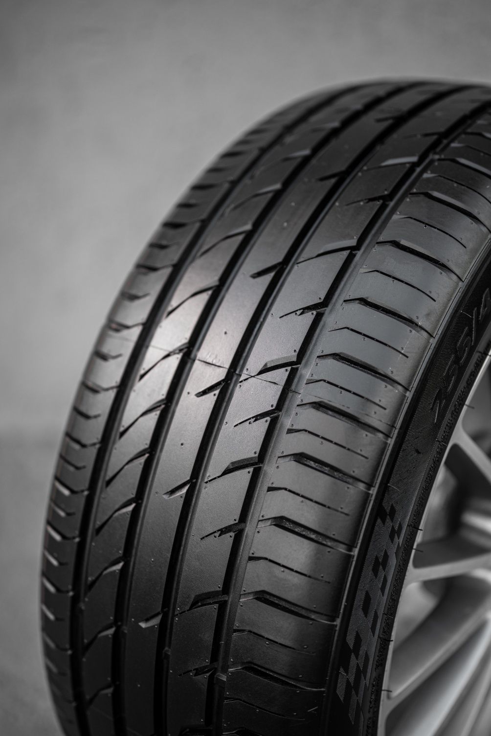 Rapid 225/45ZR19 ECOSPORT 96W