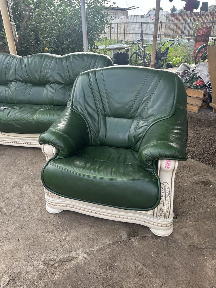 Продам Диван и кресло Беларуси