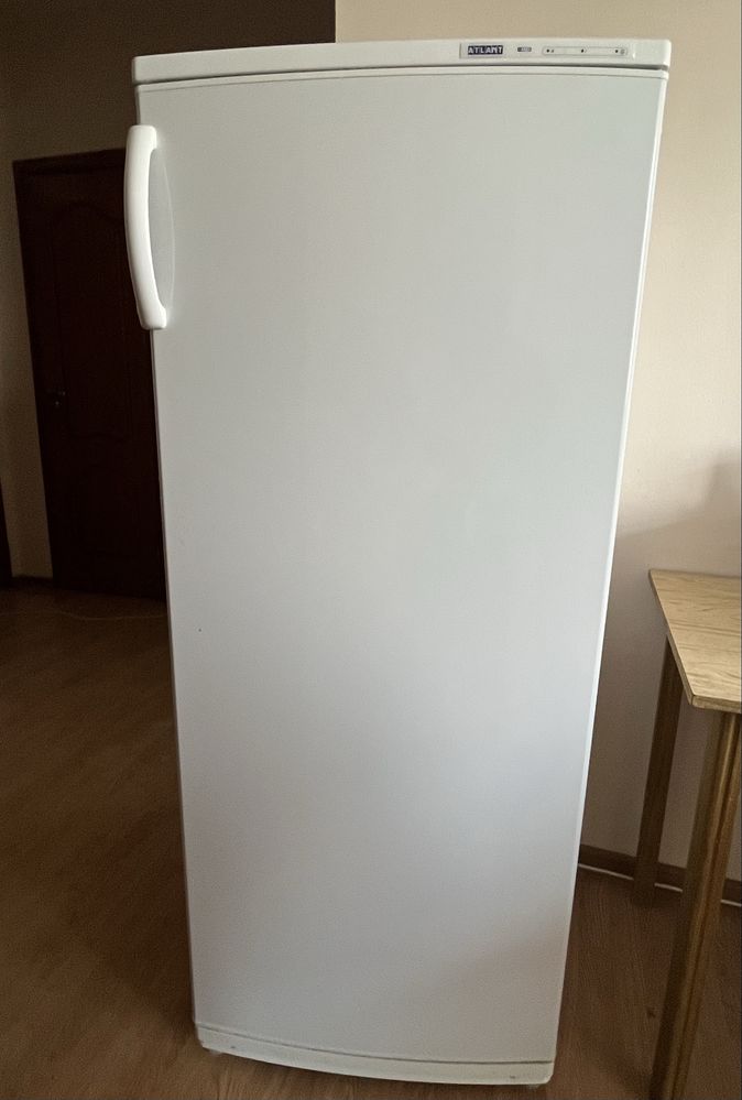Морозильник Атлант, 240 л