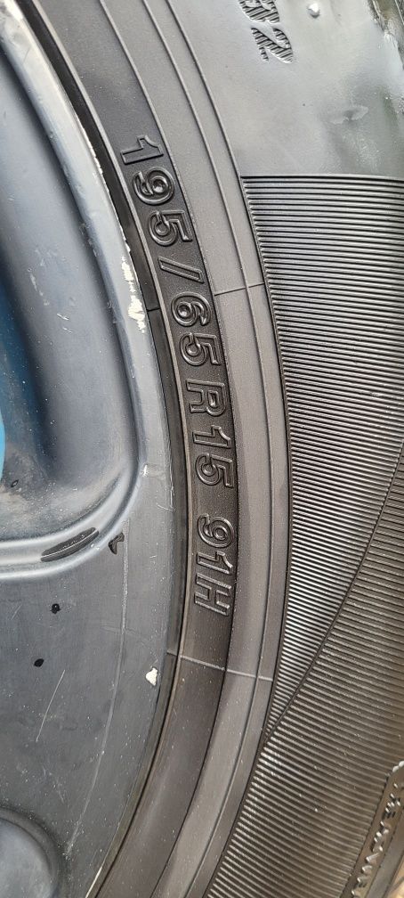 Продам титановые диски с летней резиной на 15