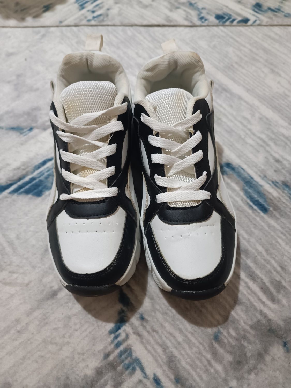 Кроссовки на роликах heelys