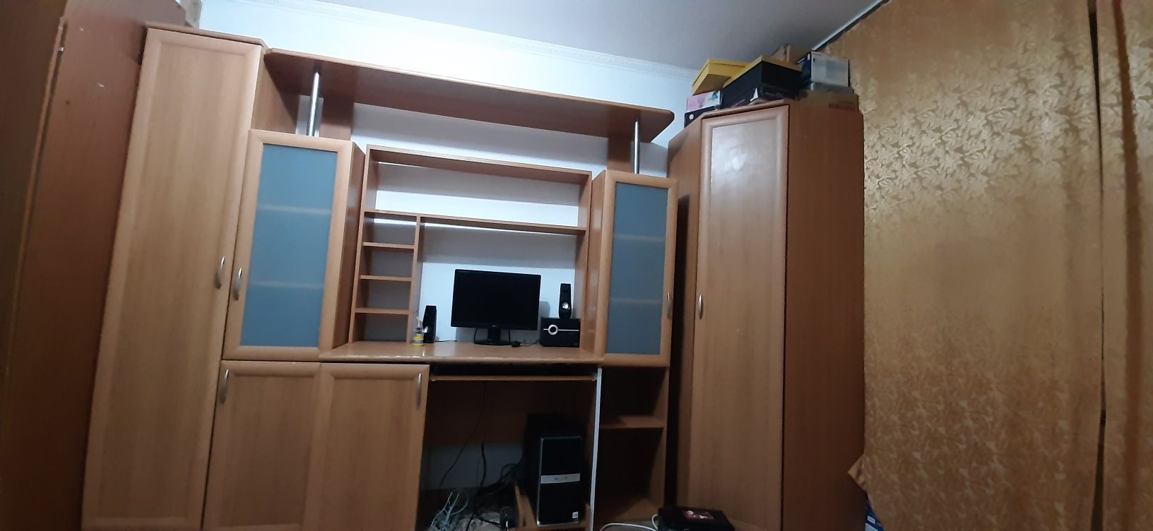 шкаф писменный,б/у в хорошес состояний