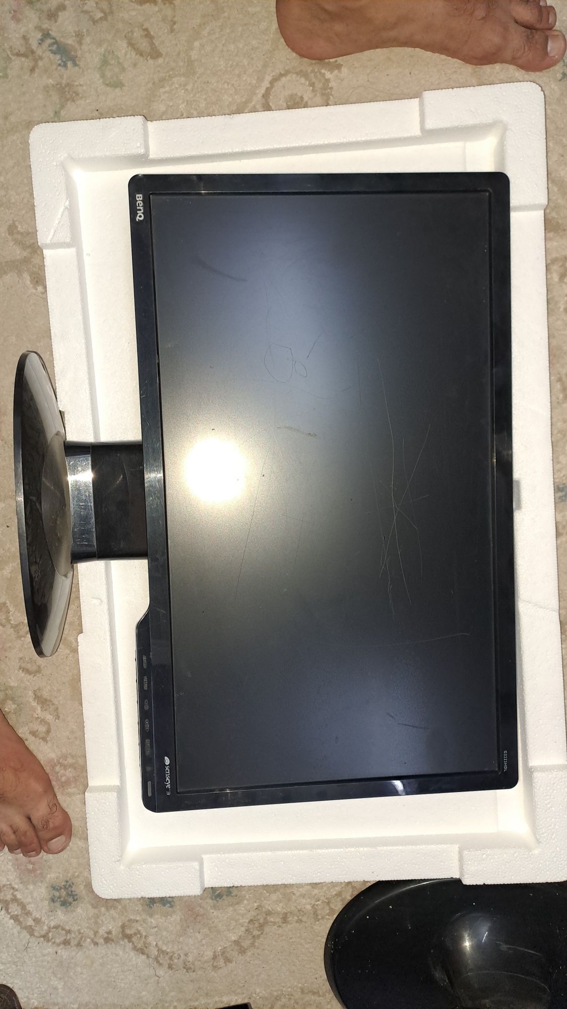 Монитор в рабочем состоянии. LG & BENQ