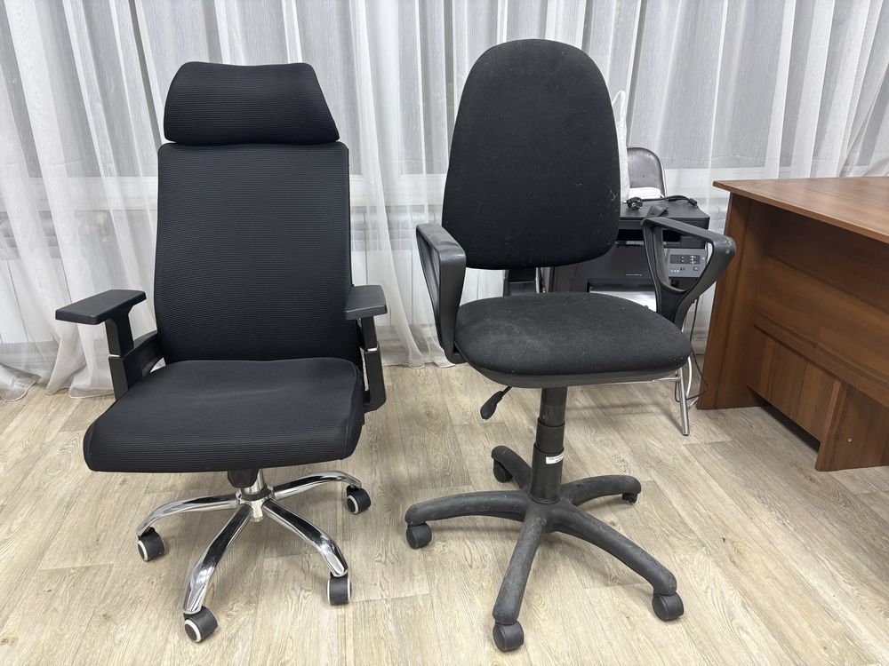 Срочно продается офисные столы и кресло