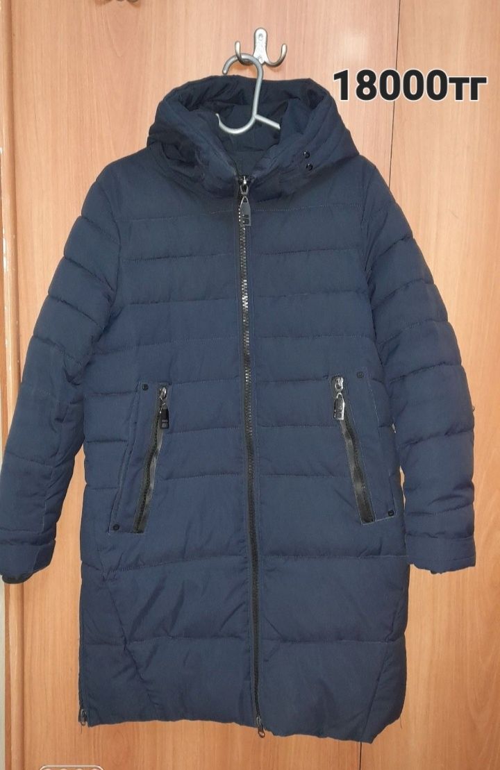 Продам осеннее новое пальто, куртки,пуховик.