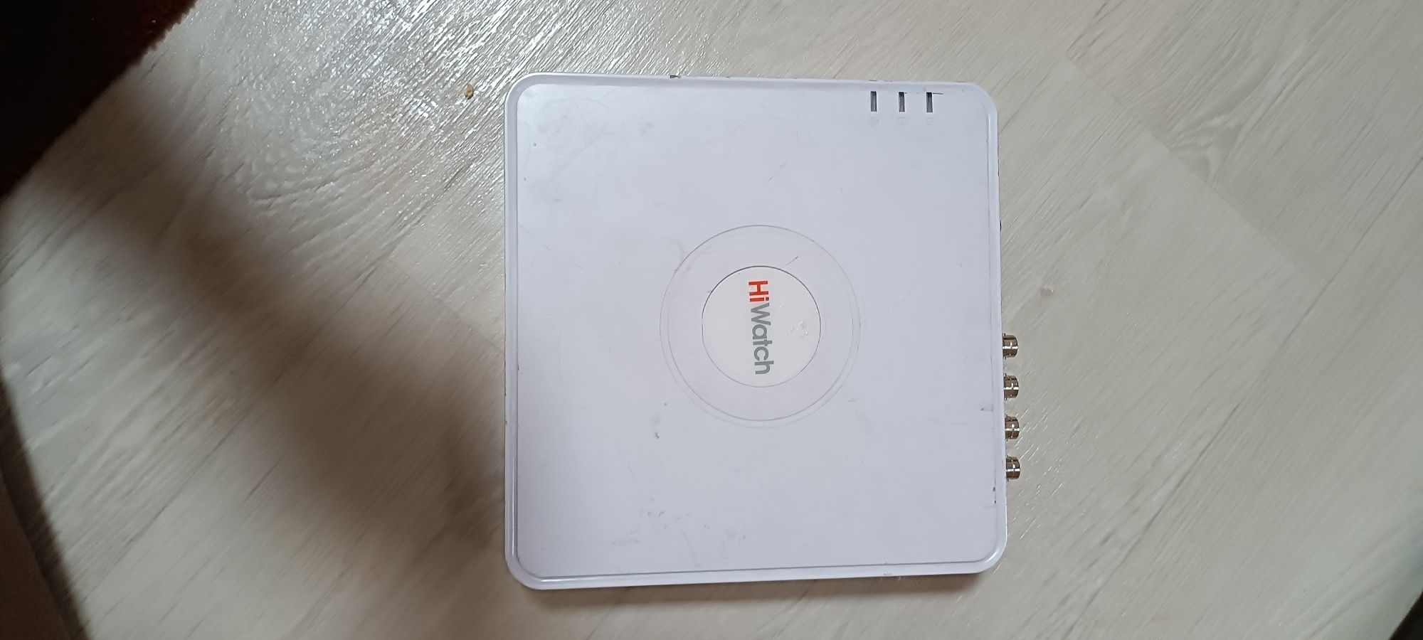 Видеорегистратор HiWatch DS-H208QA + HDD Western Digital WD20PURX 2000