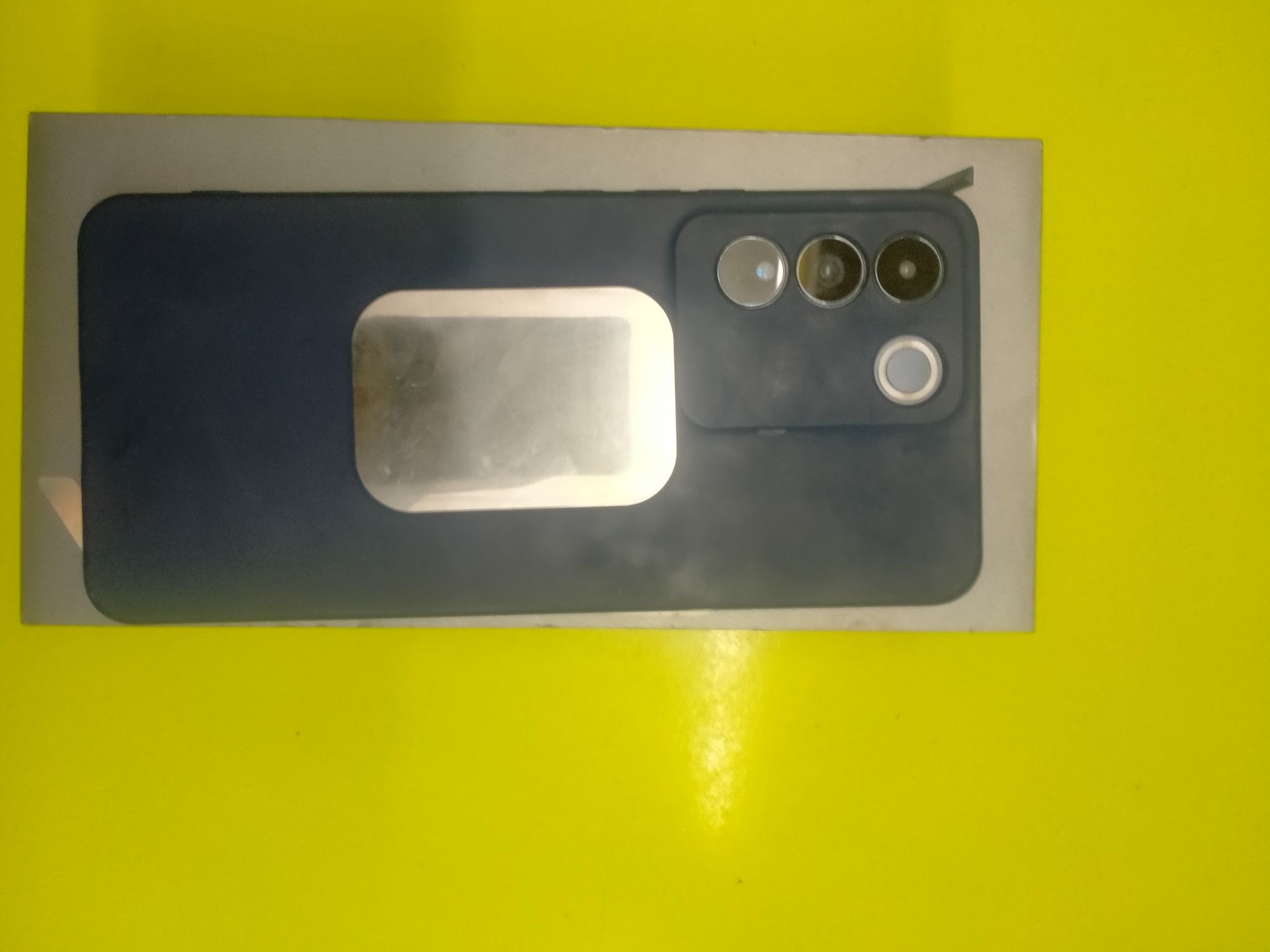 Продам Vivo V27e