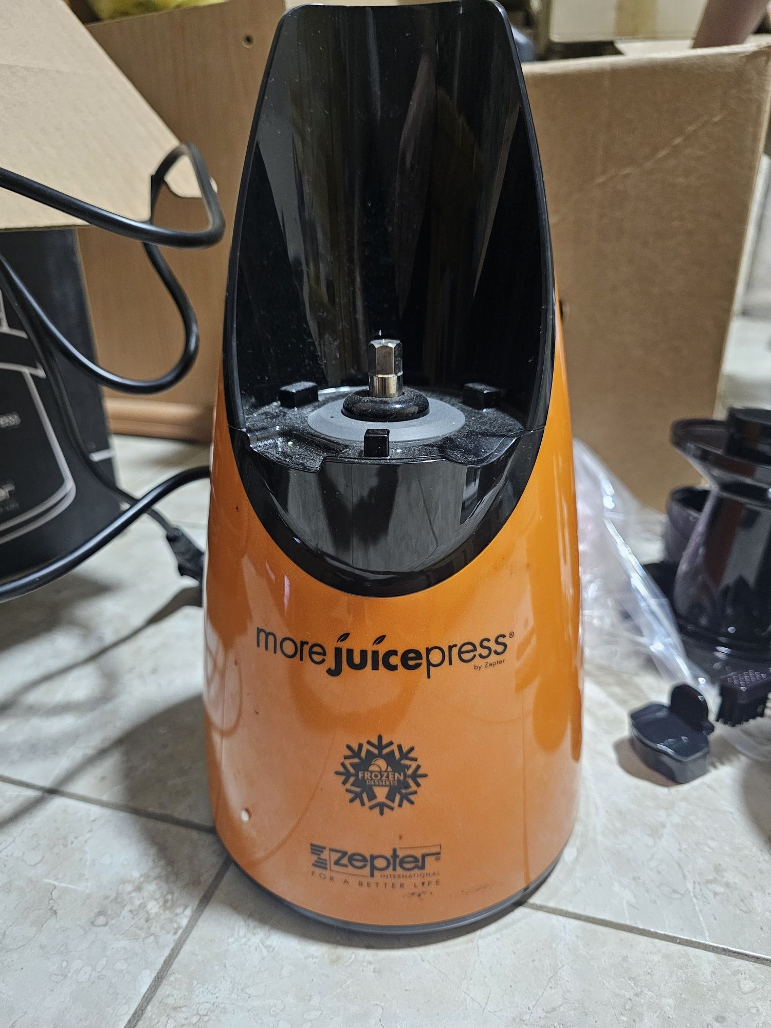 Продам соковыжималку Zepter TF-999F