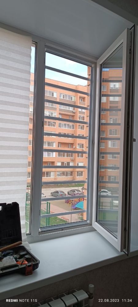 Обшивка балконов,Ремонт окон,москитные сетки,защитные рещетки,откосы