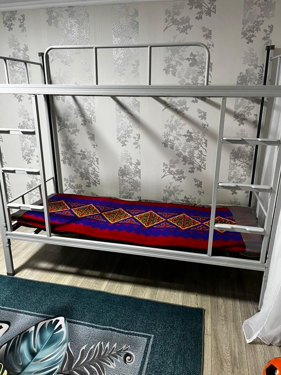 Кровать двухъярусная