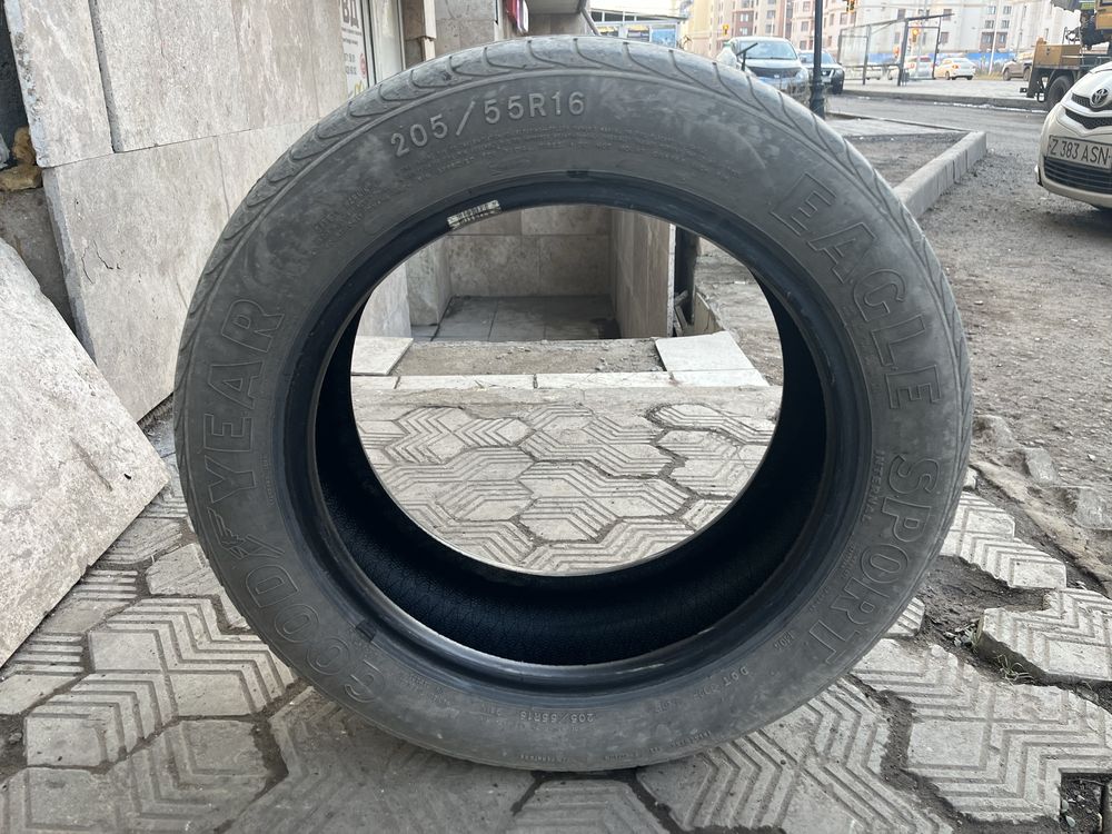 Шина 205/55 r16!.