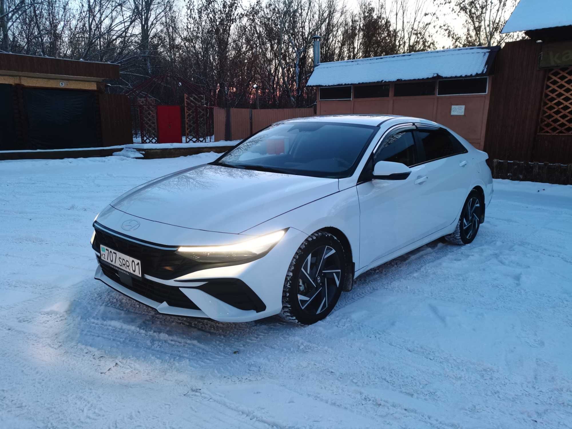 Hyundai elantra 2024
